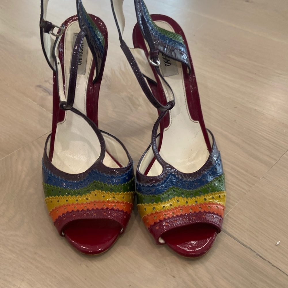Moschino peep toe sandal